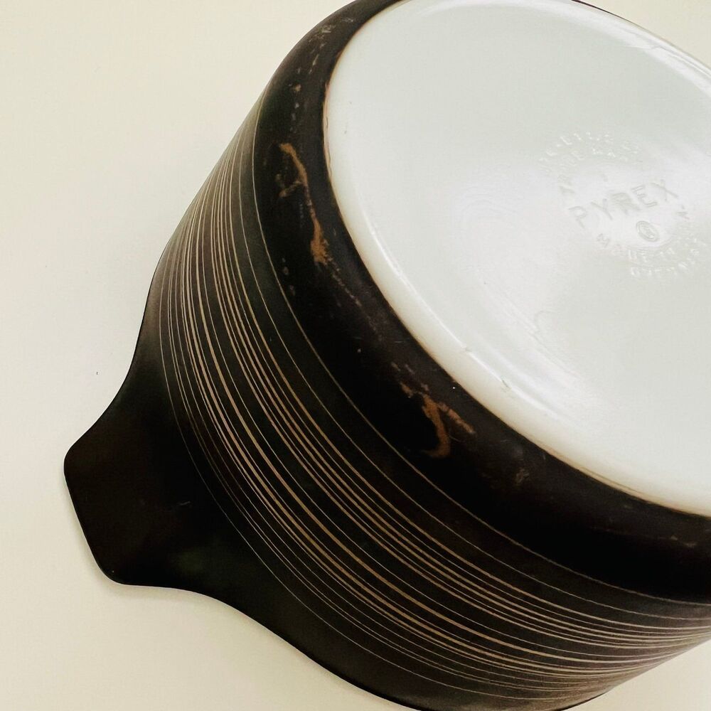 PYREX Terra Striped Matte Brown White Center 474-B Casserole Dish 1 1/2 Qt - Picture 5 of 8